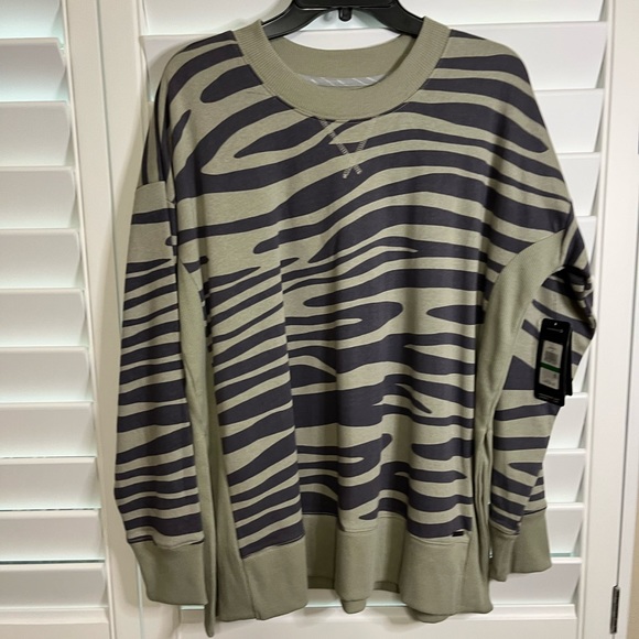Marc New York Tops - BNWT Marc New York Performance Sweatshirt